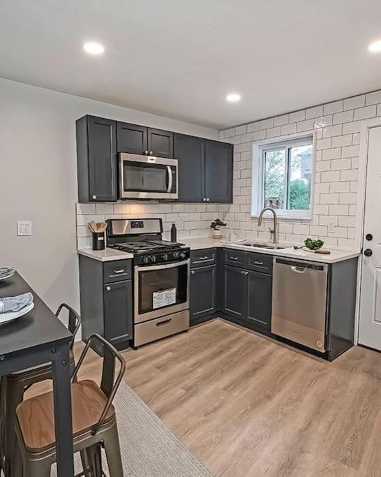 Hip And Bright Lawerenceville 2 Bed Easy Parking Pittsburgh Exterior foto